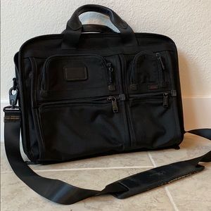 GOOD condition Tumi Alpha 2 TPass Slim Brief